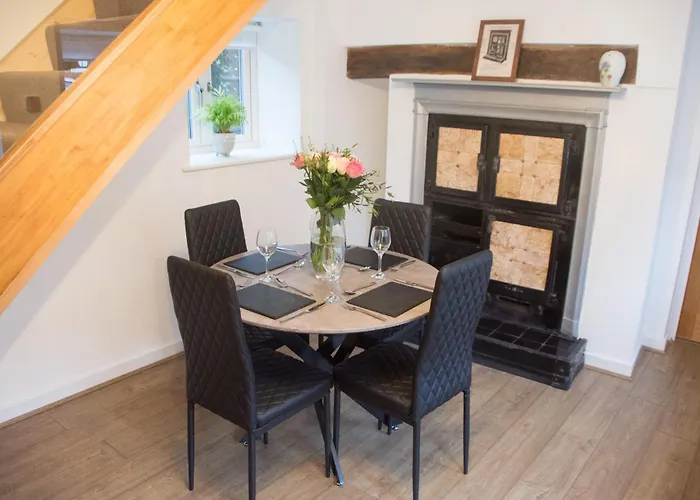 Mount Cottage